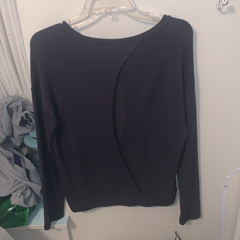 Open back sweater - Picture 2 of 4